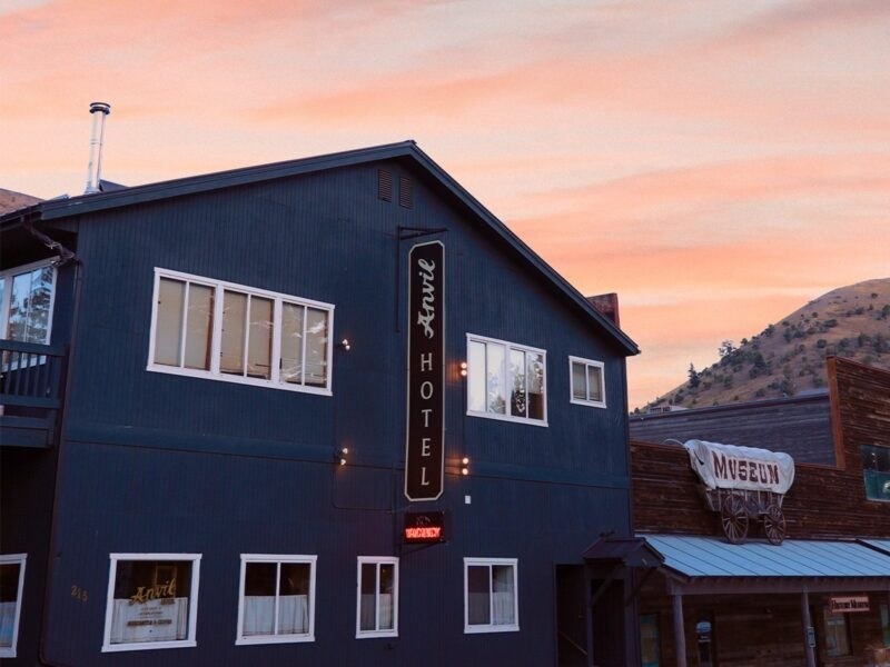 Anvil Hotel