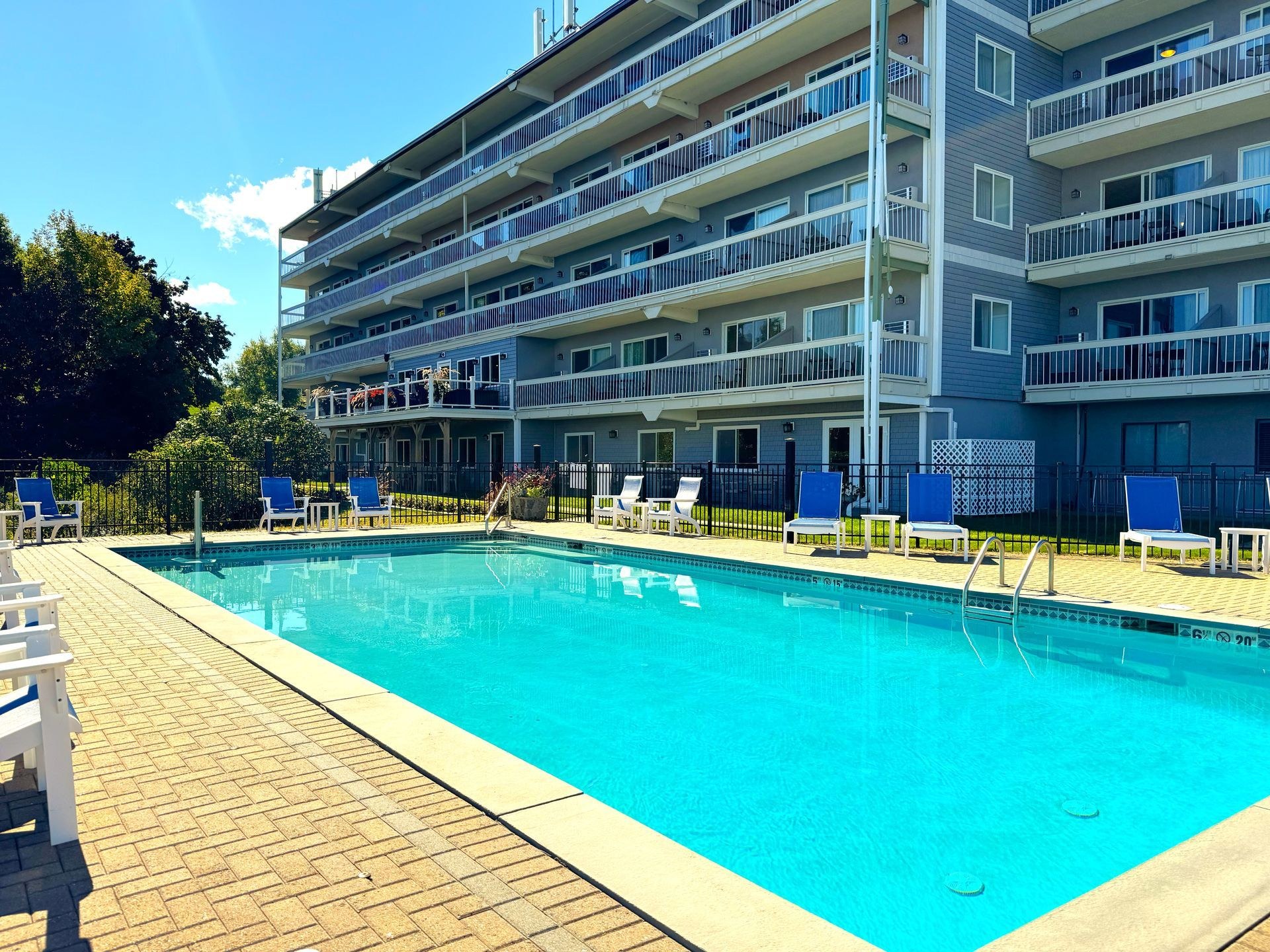Atlantic Eyrie Lodge — 2