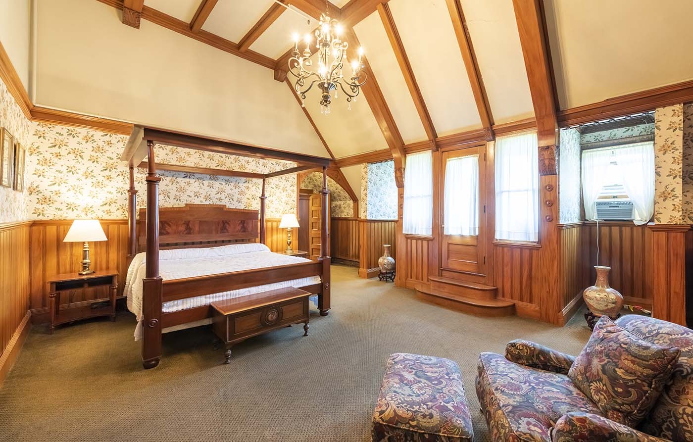 Belhurst Castle — 2