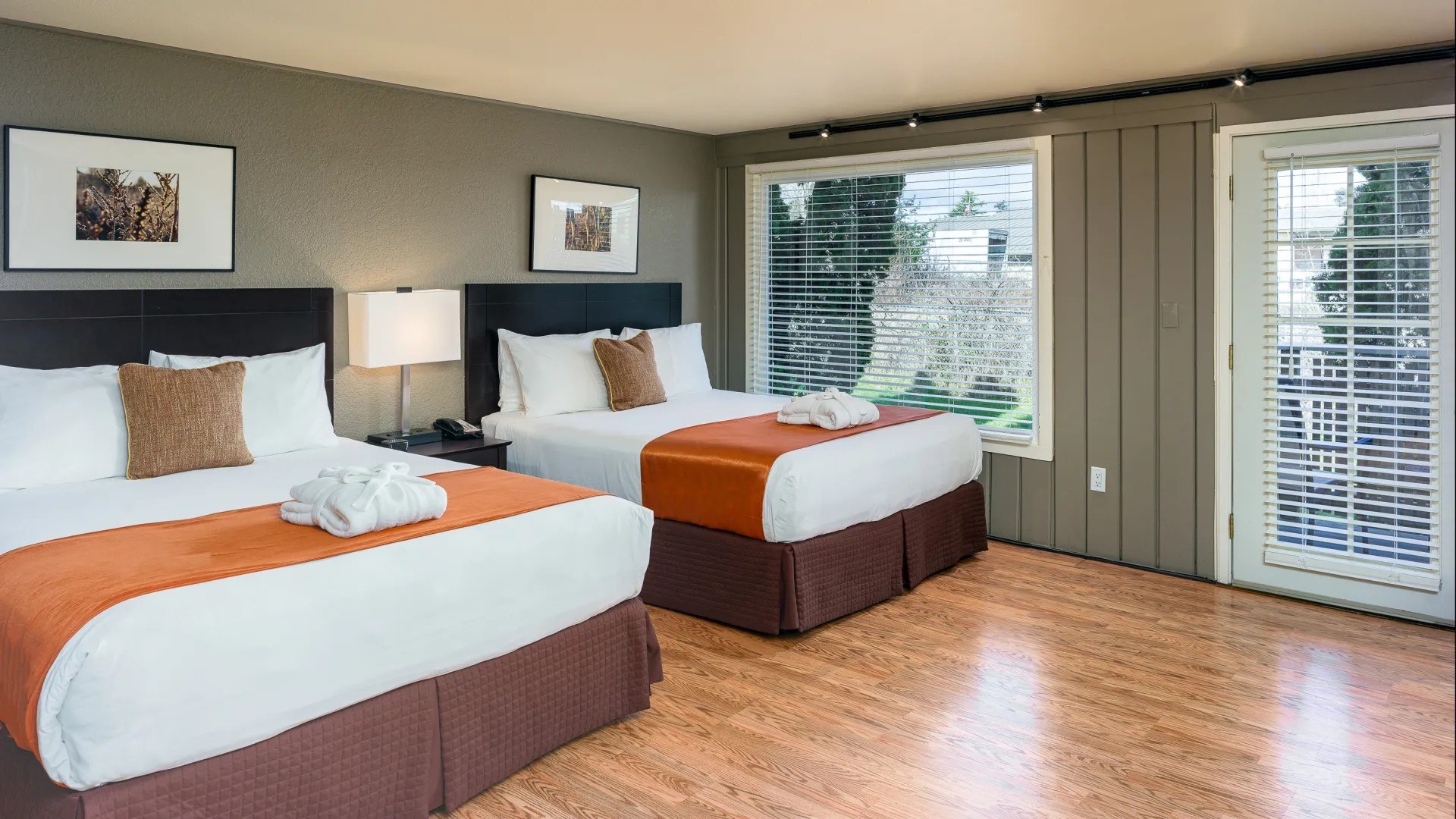Earthbox Inn & Spa