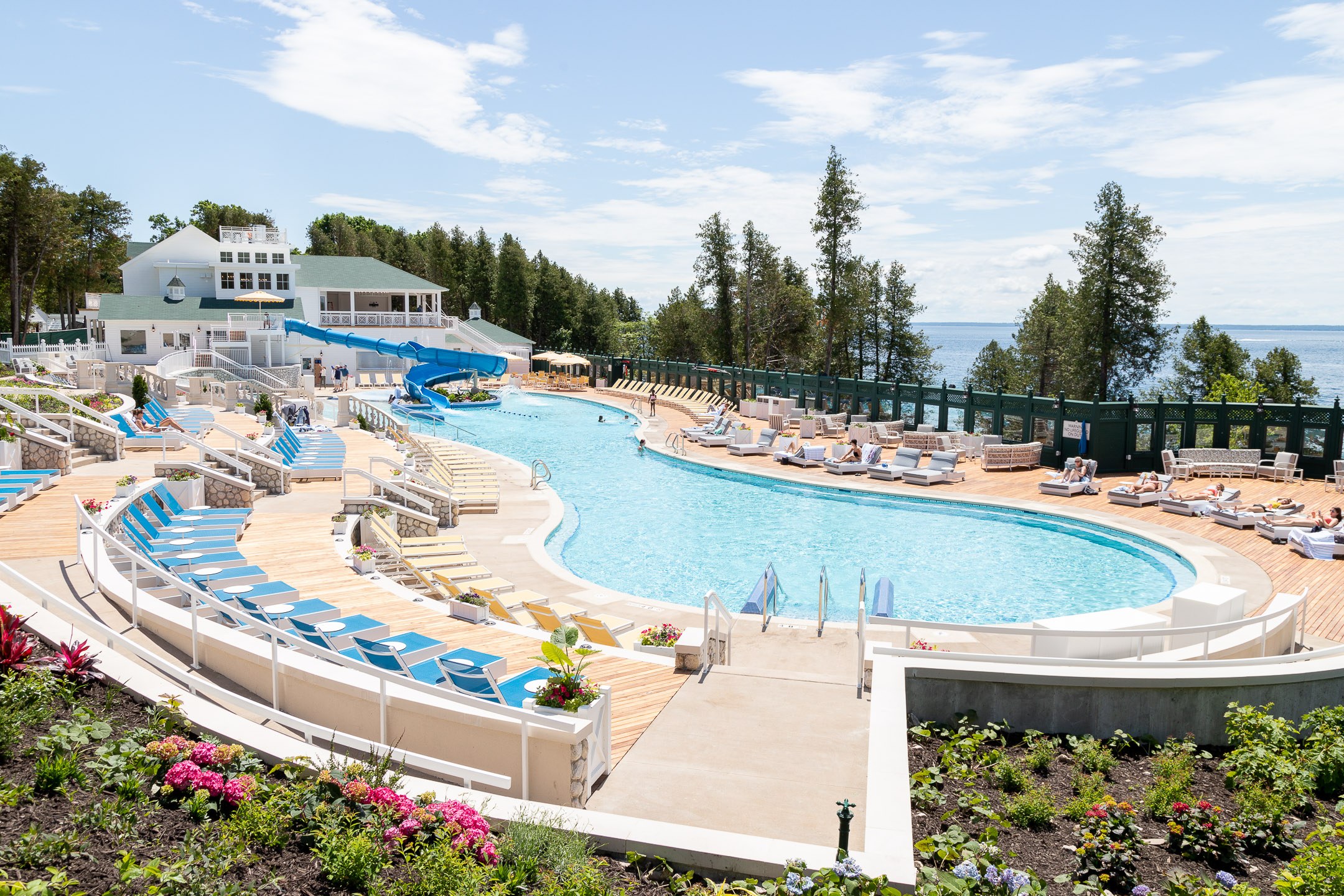 Grand Hotel — 4