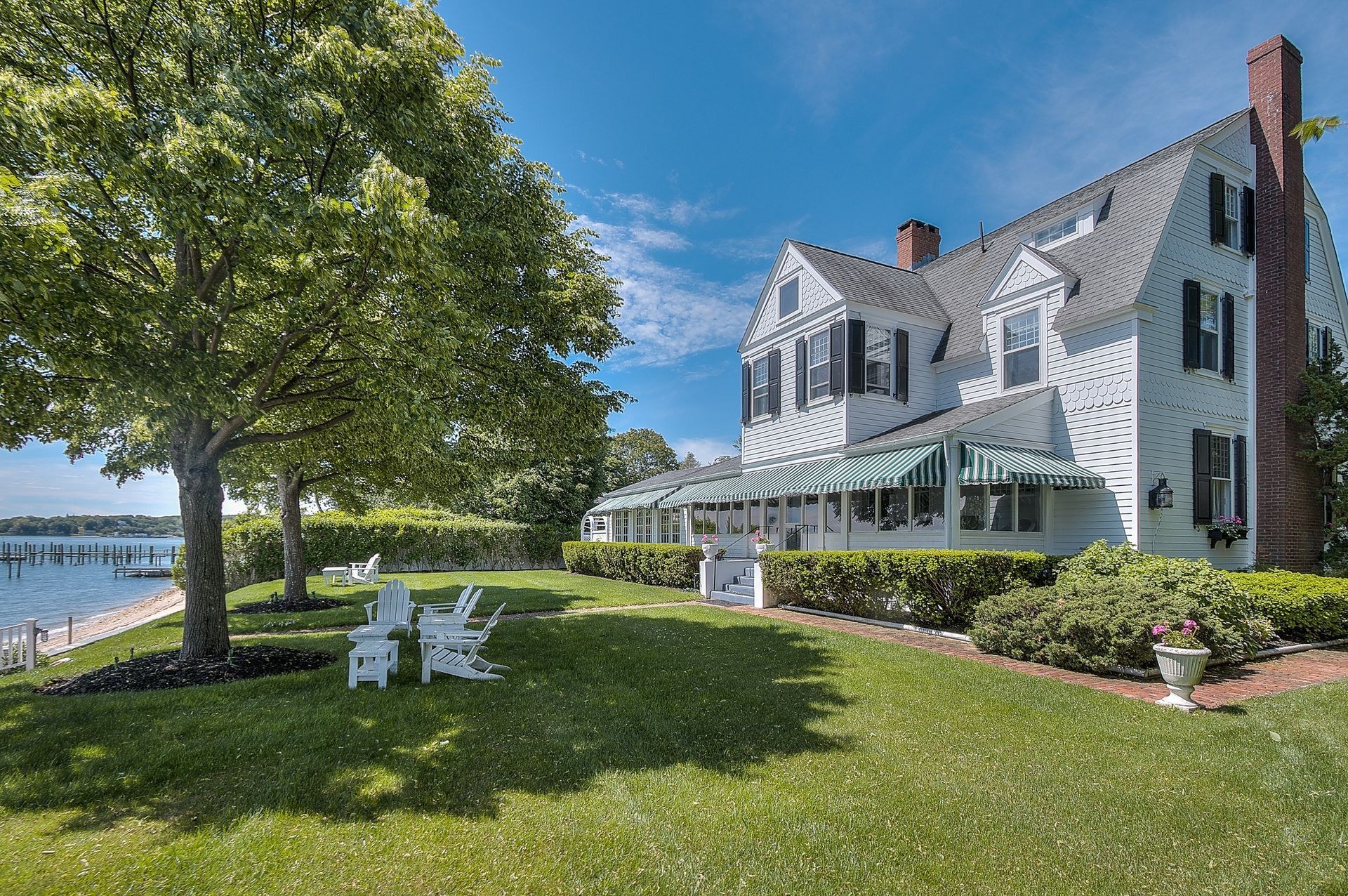 The Inn at Harbor Knoll