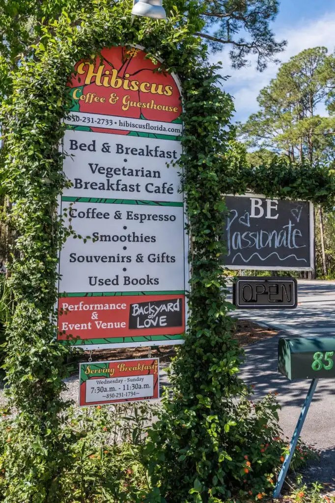 Hibiscus Coffee & Guesthouse — 2
