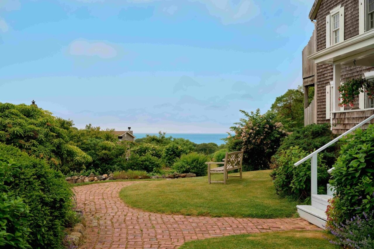 Menemsha Inn — 4