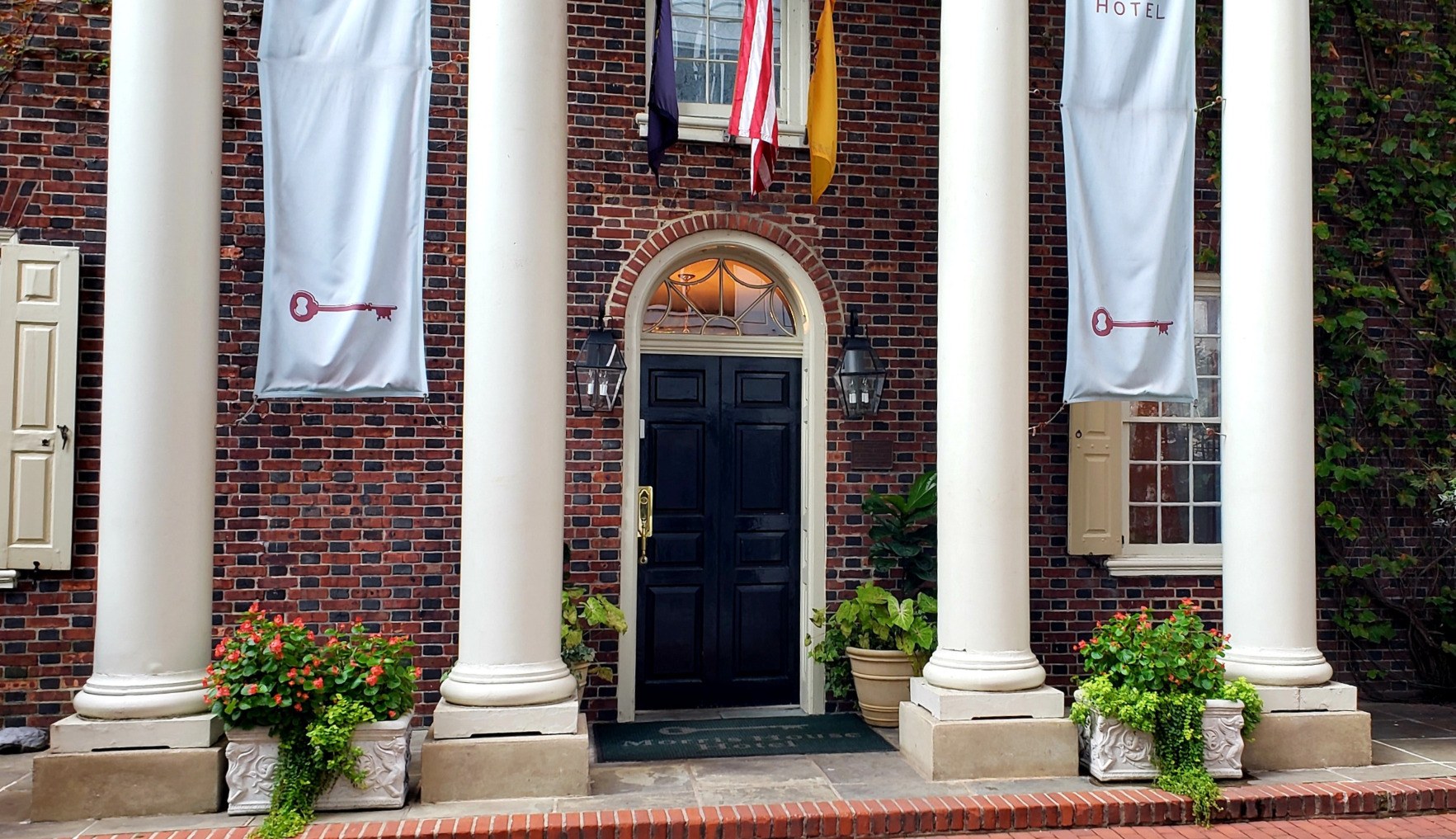 Morris House Hotel — 2