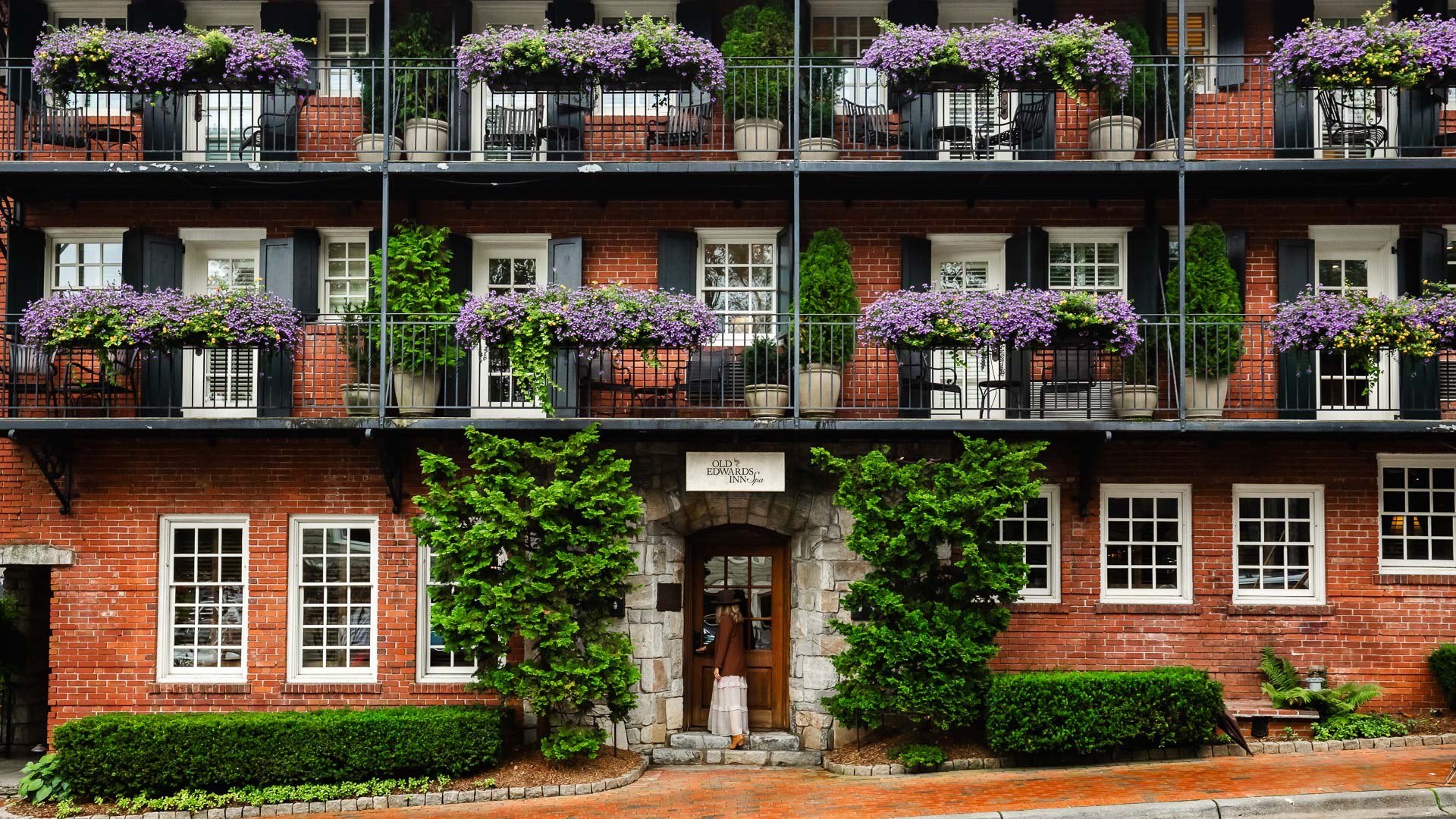 Old Edwards Inn — 2