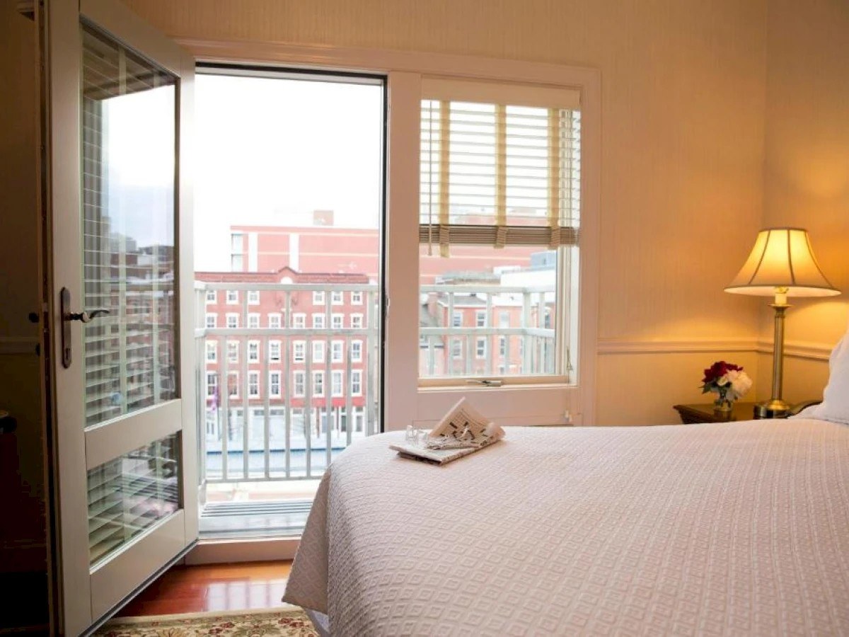 Penn's View Hotel — 4