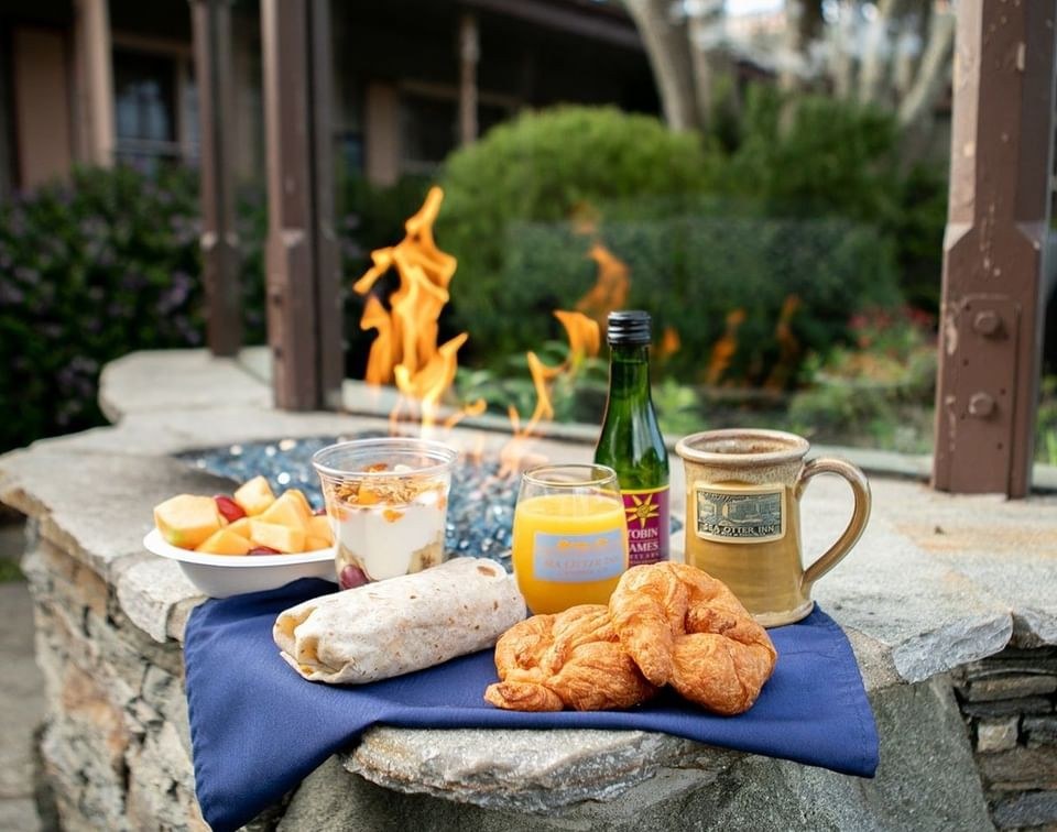 Sea Otter Inn — 3