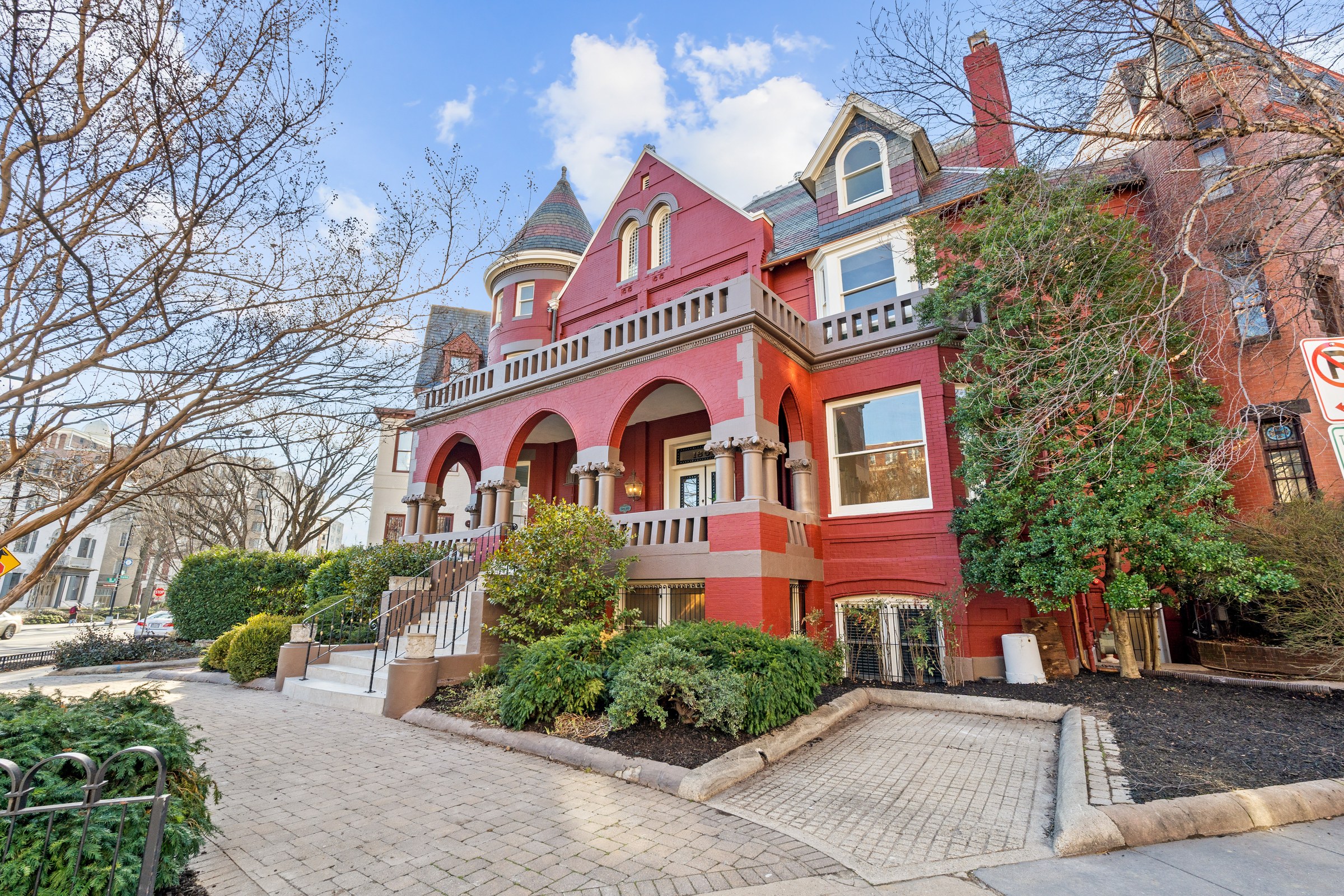 Swann House — 1