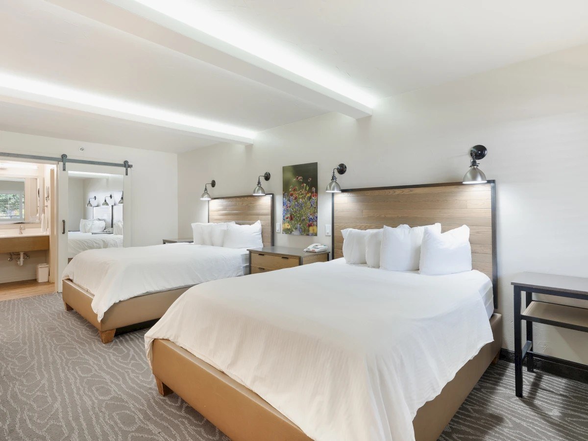 Fredericksburg Inn & Suites