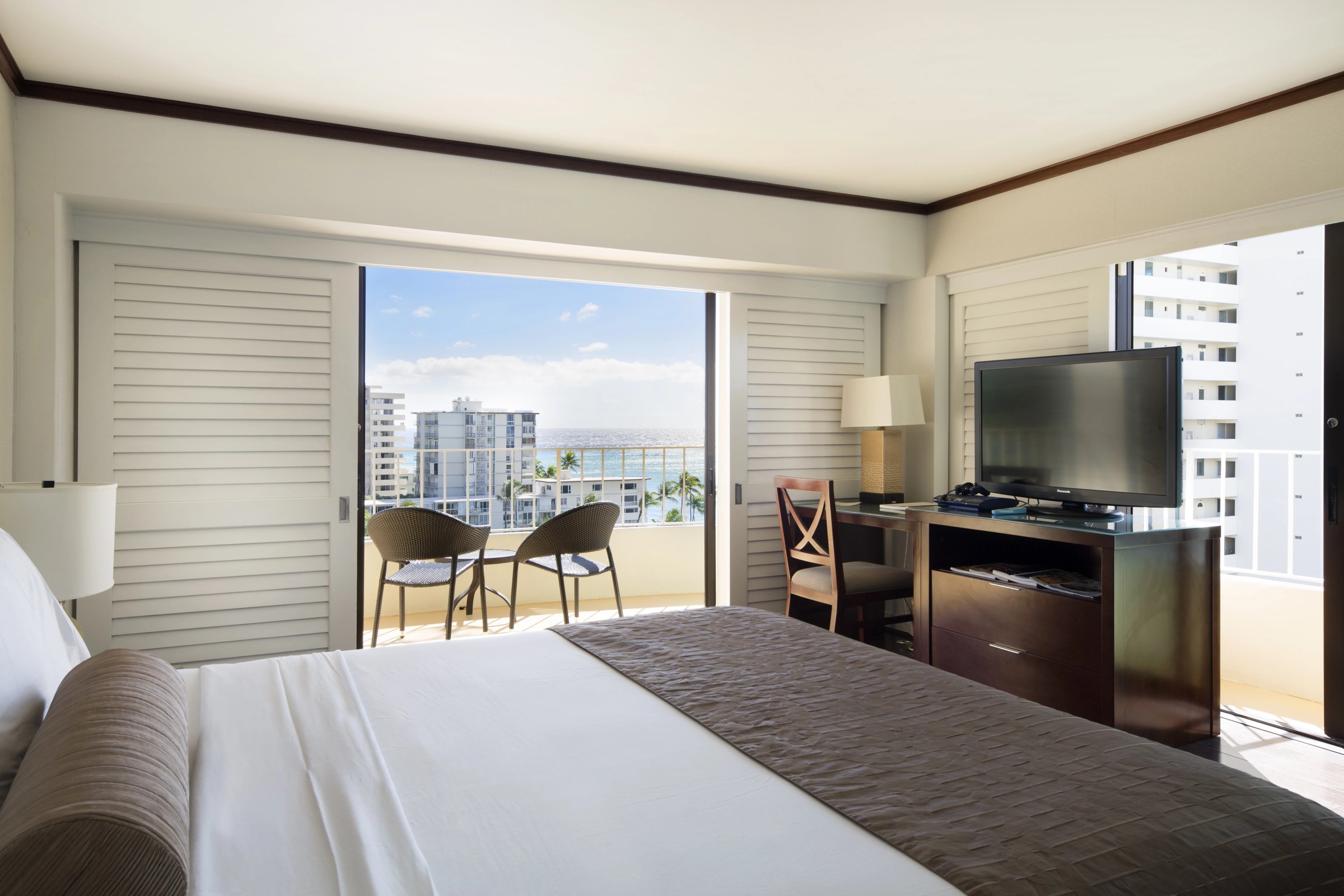 Lotus Honolulu at Diamond Head — 2