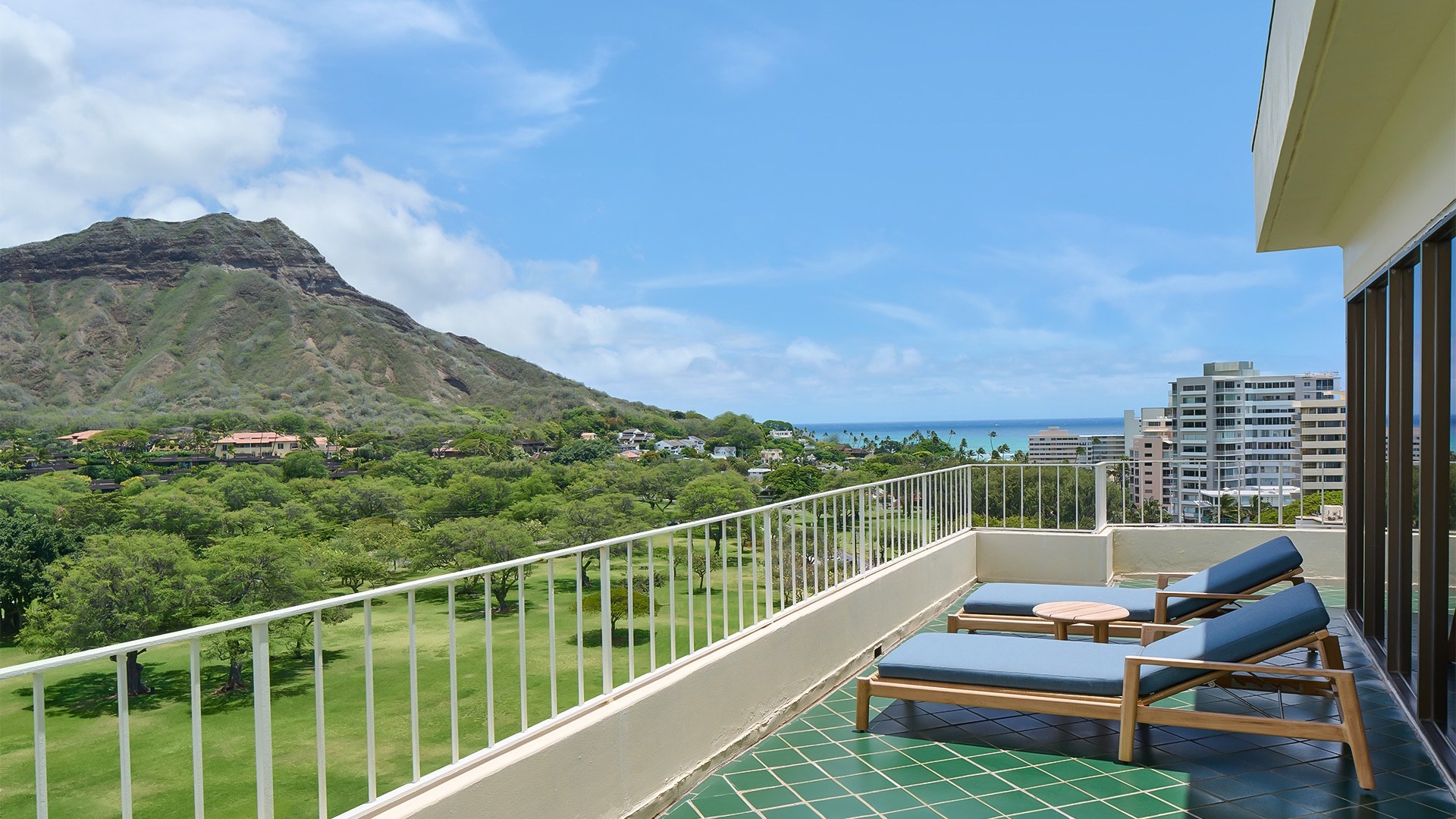 Lotus Honolulu at Diamond Head — 4