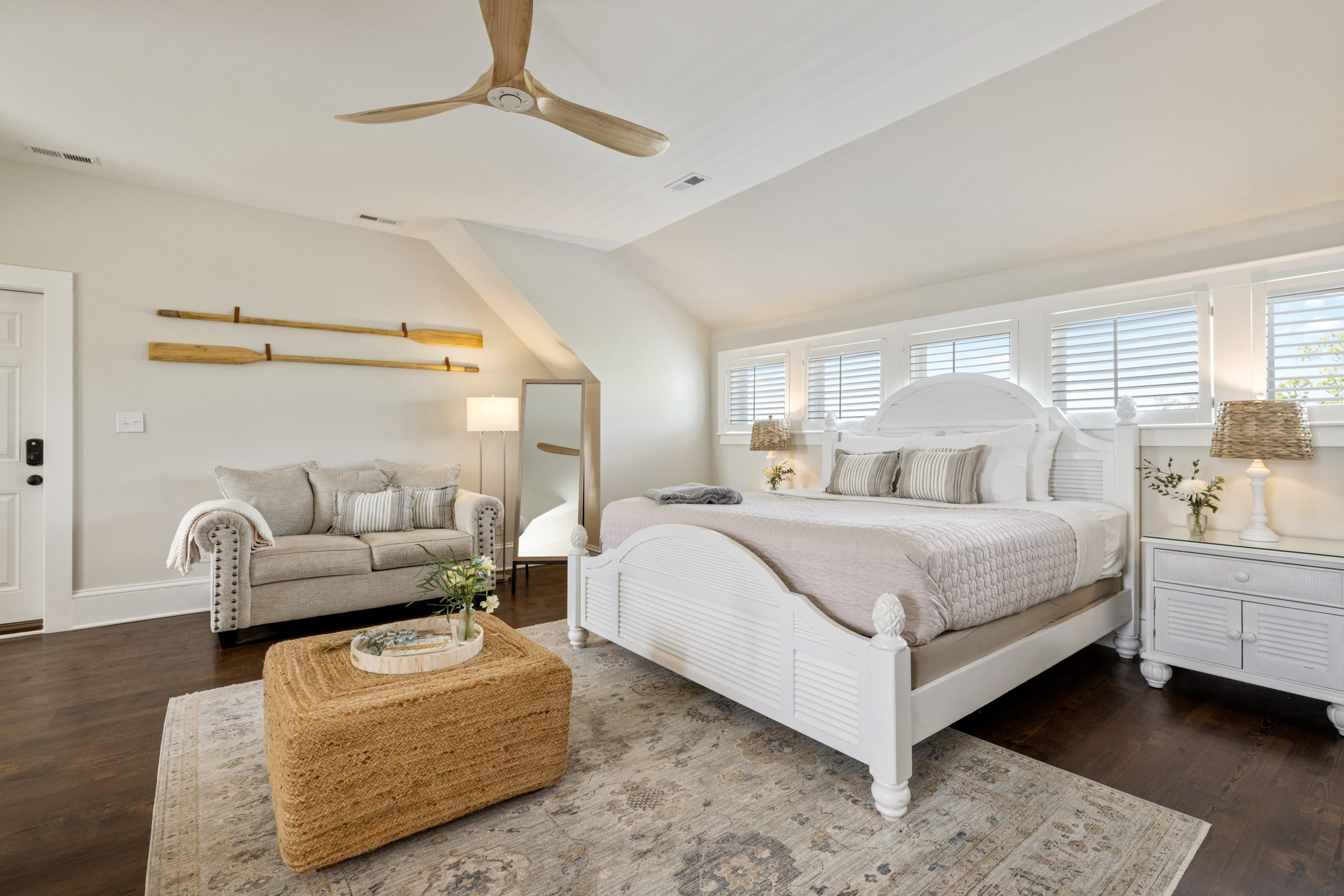 Tranquil House Inn — hero