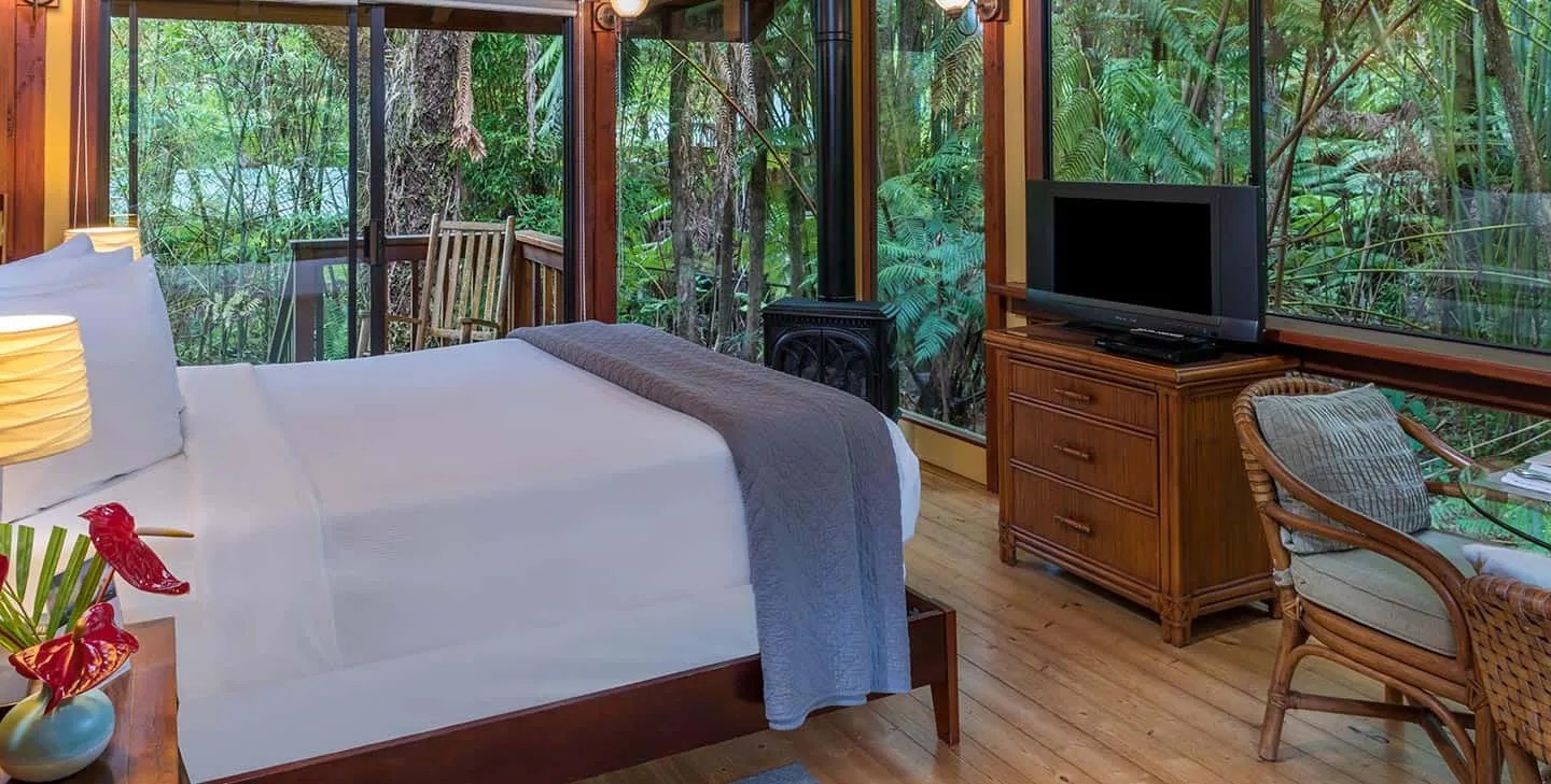 Volcano Village Lodge — 3